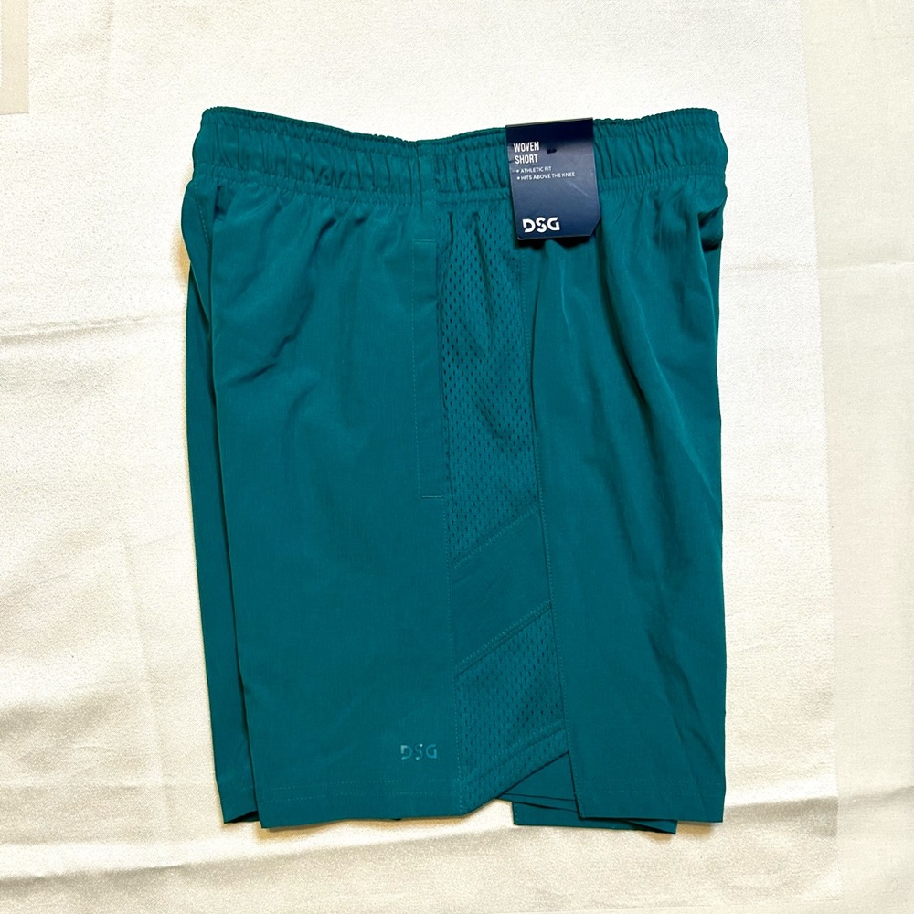 DSG Teal Boy’s Shorts M (10-12)